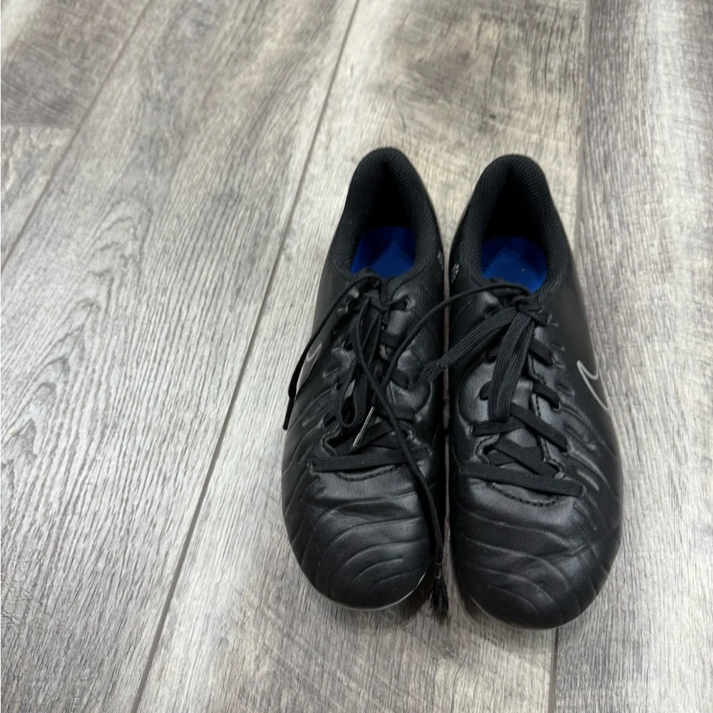 Nike Black/Blue Soccer Cleats‎